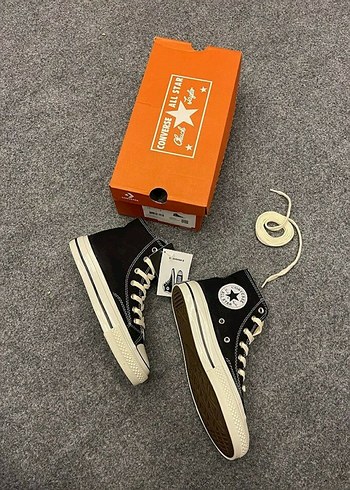 Converse Chuck Taylor
