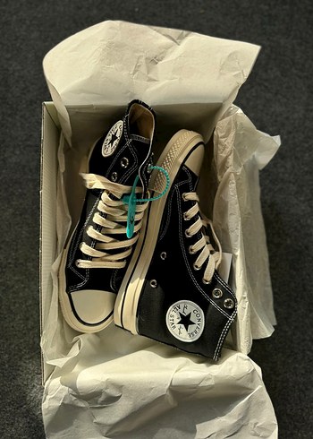 37 Beden Converse Chuck Taylor İndirimli Ürün