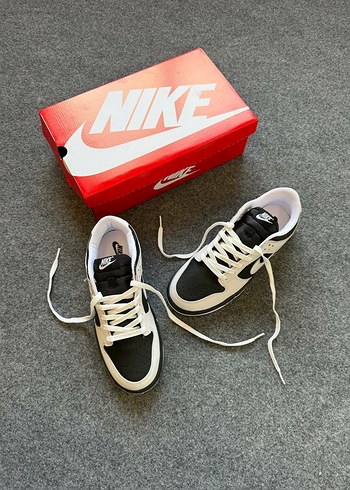 37 Beden siyah Renk Nike Dunk Low Reserve Panda İndirimli Fiyat