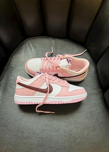 Nike Dunk Pink