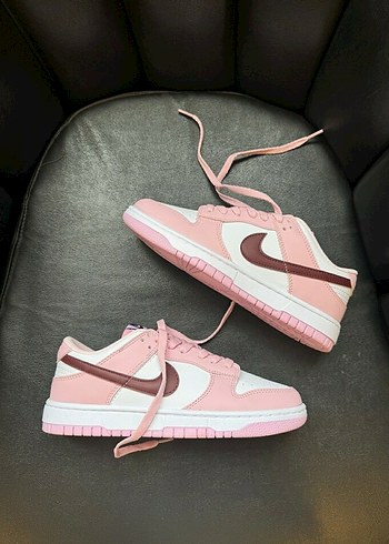 Nike Nike Dunk Pink