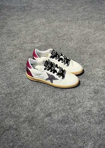 Golden Goose Deluxe GOLDEN GOOSE DELUXE ULTRA İTHAL ÜRÜNDÜR