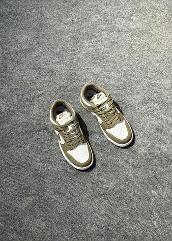 Nike NIKE DUNK LOW MEDIUM OLİVE +1 ADET ÇORAP HEDİYE