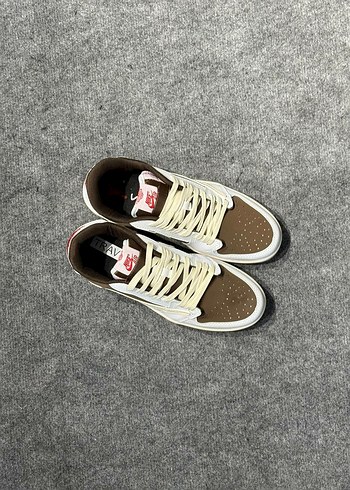 Nike NİKE TRAVİS SCOOT RETRO REVERSE MOCHA +1 ADET ÇORAP HEDİYE