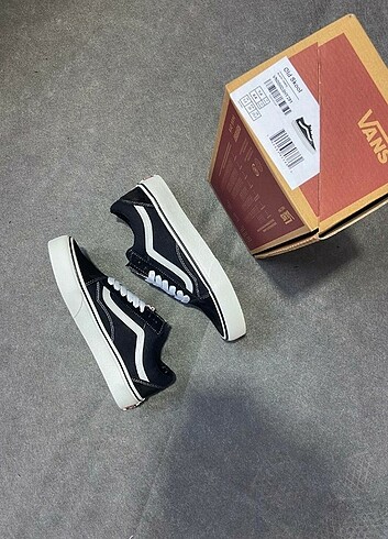 VANS İTHAL