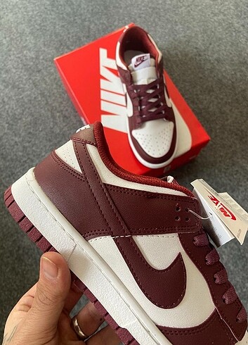 36 Beden bordo Renk DUNK BORDO İTHAL