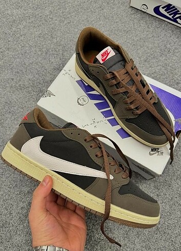 Nike Travis Scott Dark Mocha 