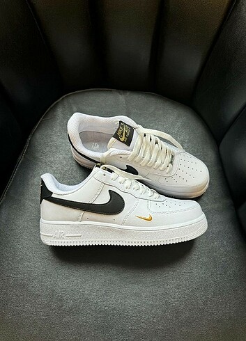 Nike Air Force Black Eseential 