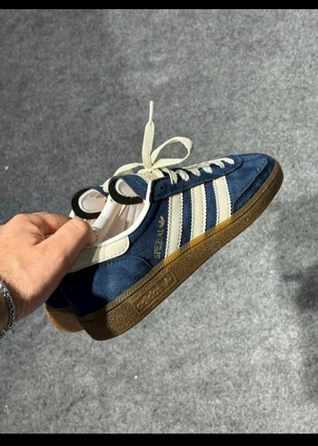 Adidas Spezial Lacivert En Ust Kalitedir
