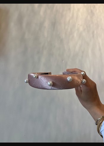Taç İnci Detayli Pudra Pembe Genis Sac Bandi