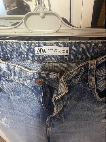 Zara Zara jeen