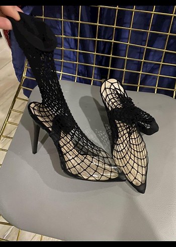 Siyah file detaylı topuklu - Görsel 4
