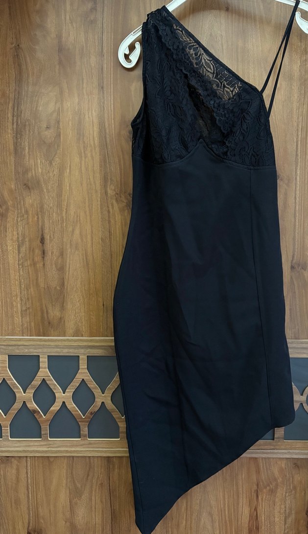 Siyah Dantel detay Elbise - Görsel 3