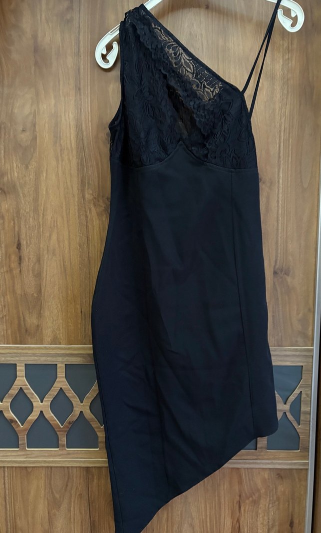 Siyah Dantel detay Elbise - Görsel 2