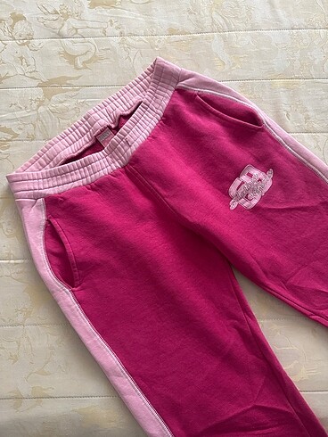 Pembe eşofman altı