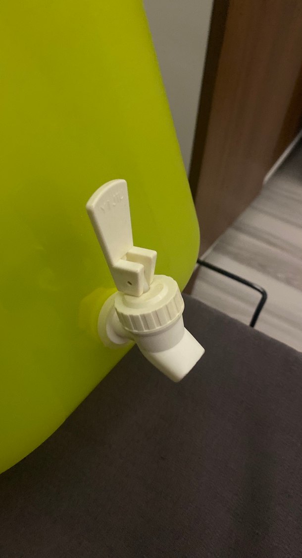 Sarı Plastik Su Sebili - Görsel 4