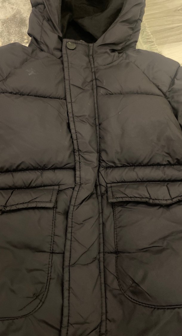 Erkek Çocuk Siyah Kapüşonlu Kışlık Mont - Görsel 2