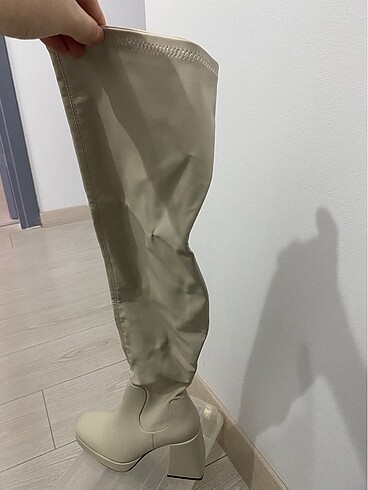 pull&bear krem çizme