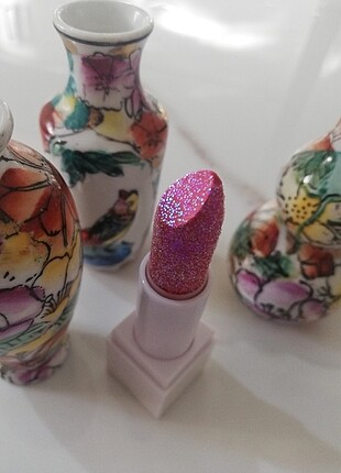 Huda Beauty Hudabeuty ithal simli ruj