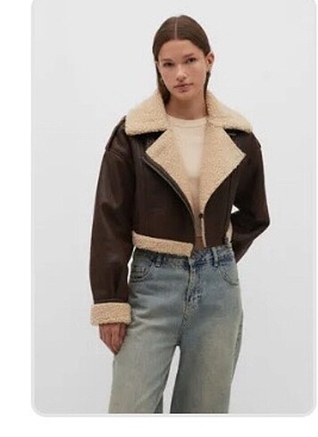 Stradivarius Suni Yünlü Crop Ceket