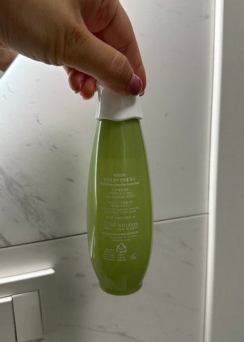 Diğer Frudia Green Grape Gözenek Temizleyici Yüz Bakım Seti