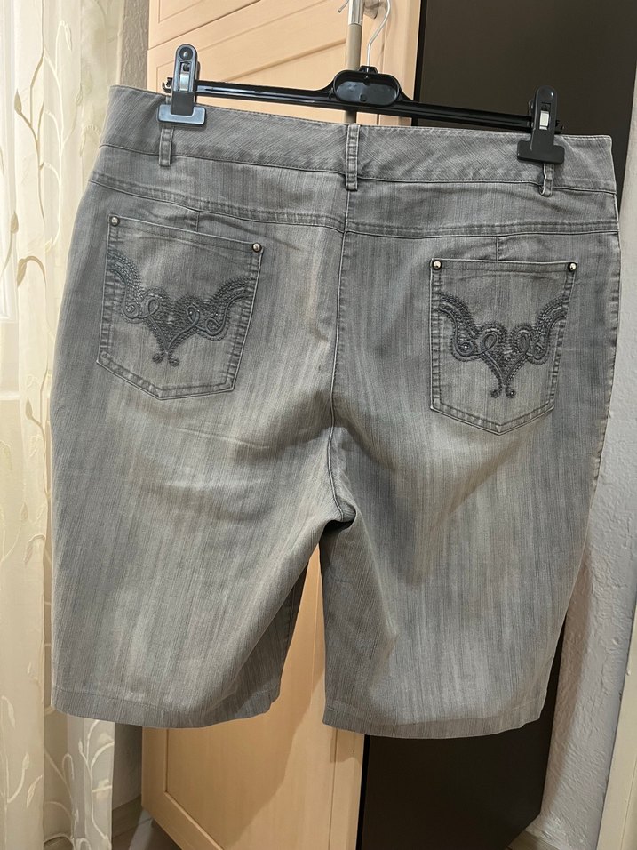 Gri Kadın Kot Şort, Gevşek Kesim, Kemerli - Görsel 4