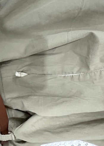 Bej kemerli mini şortlu tulum - Görsel 5