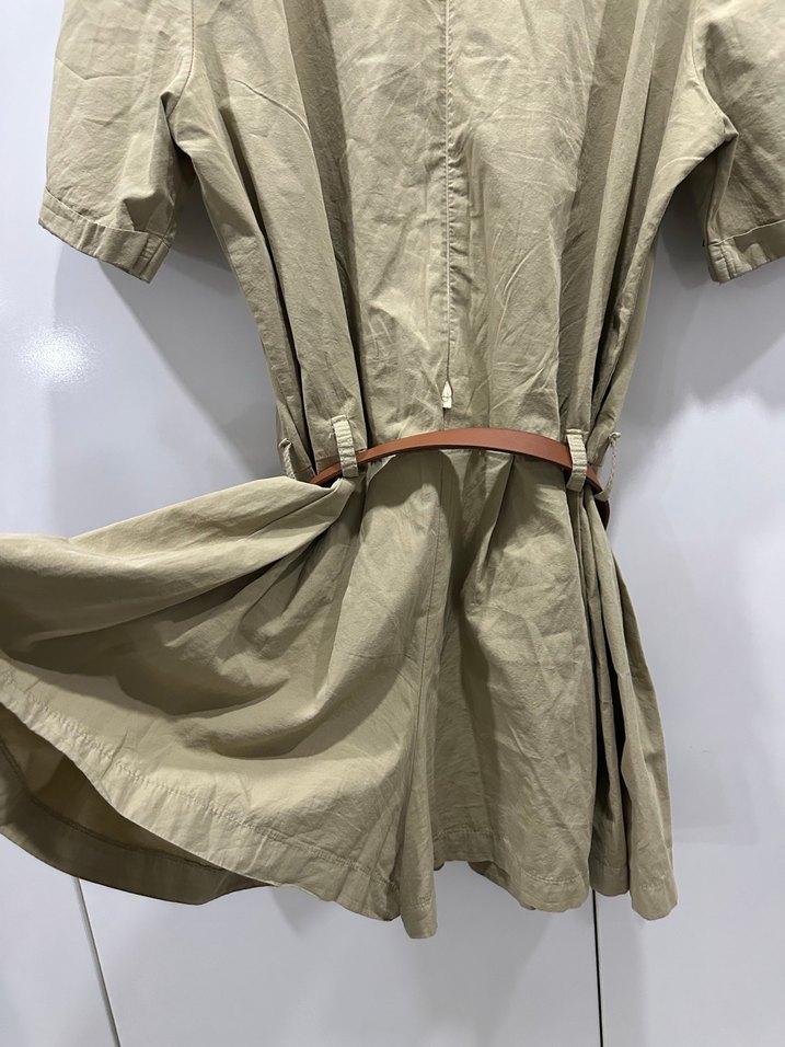 Bej kemerli mini şortlu tulum - Görsel 3