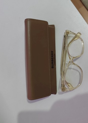 Burberry ürünü