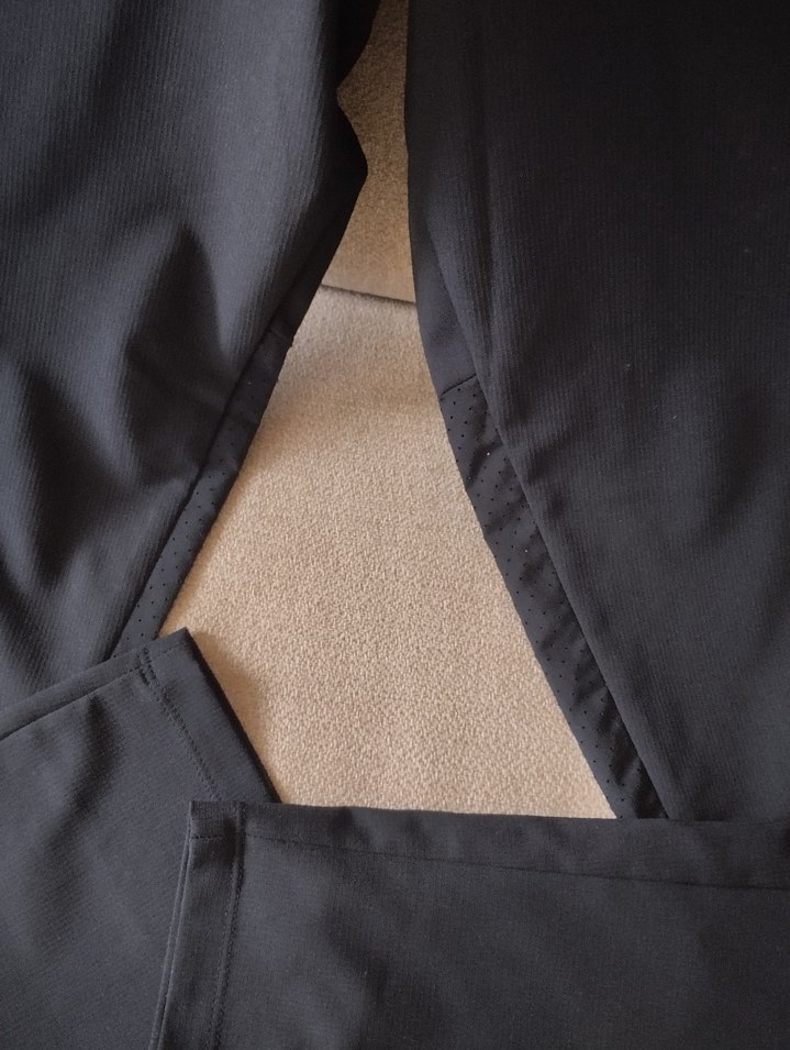 Under Armour marka orjinal sporcu eşofmanı - Görsel 5