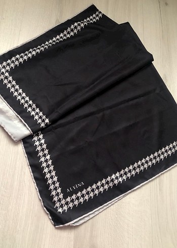 Siyah eşarp - Görsel 3