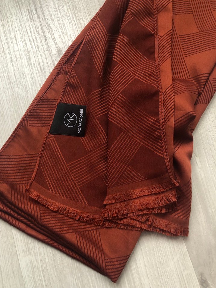 Kahverengi Şal - Görsel 4