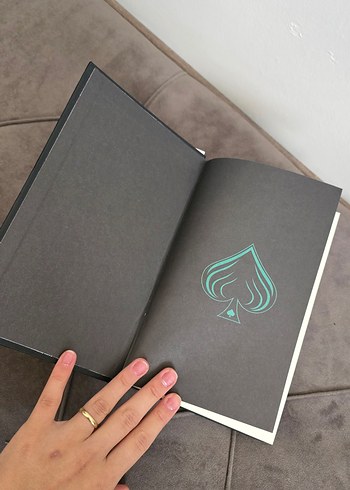 Maça Kızı 8 - 1. ve 2. Kitap Seti - Görsel 4