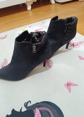 Siyah deri topuklu Bot - Görsel 2