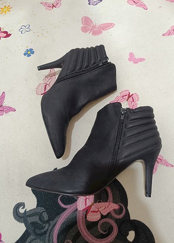 Siyah deri topuklu Bot - Görsel 3
