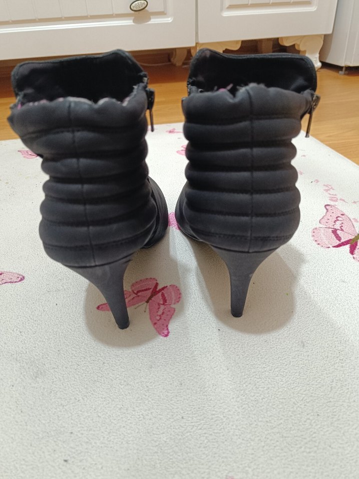 Siyah deri topuklu Bot - Görsel 5