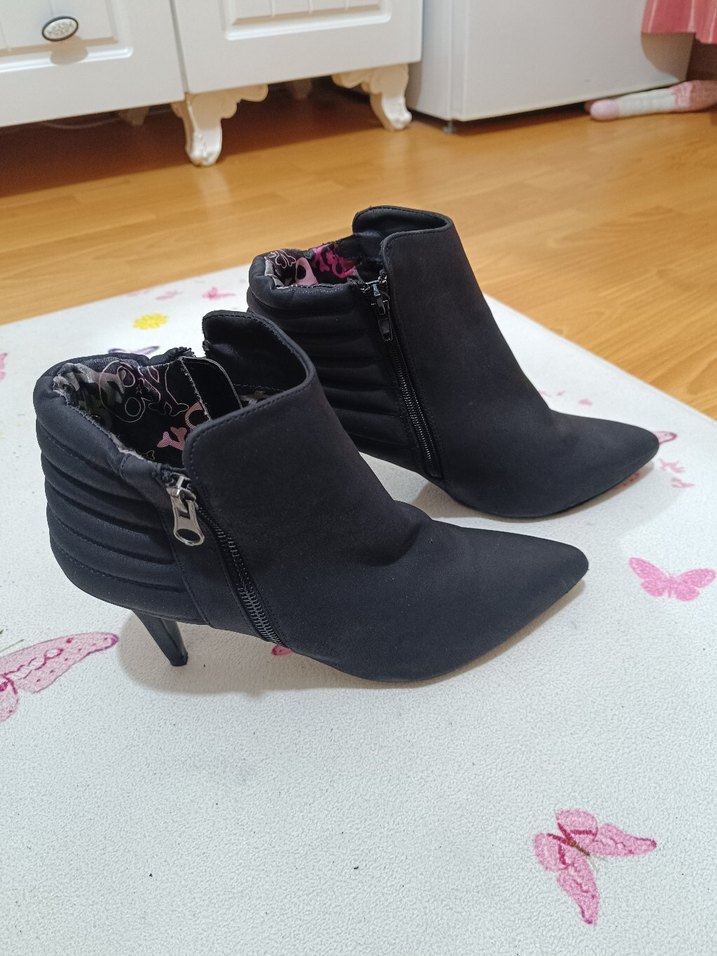 Siyah deri topuklu Bot - Görsel 4