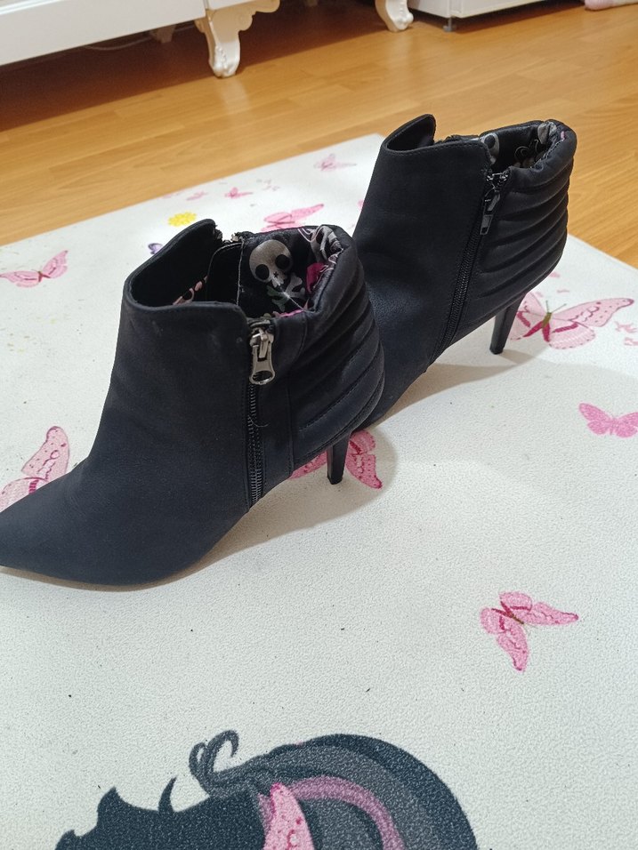 Siyah deri topuklu Bot - Görsel 2