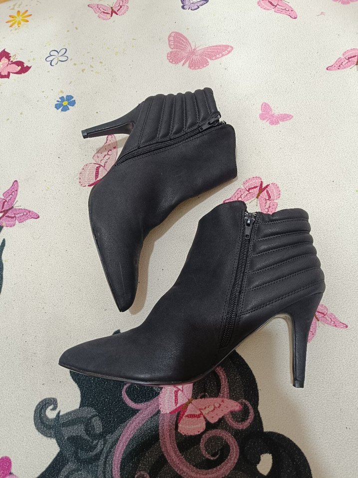 Siyah deri topuklu Bot - Görsel 3