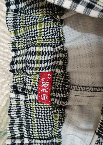 Düğmeli Ekose Desenli Kadın Pantolon - Görsel 4