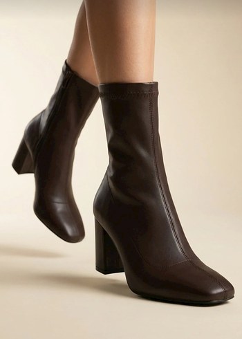 Siyah Deri Kadın Topuklu Bot - Görsel 6