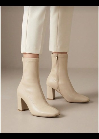 Siyah Deri Kadın Topuklu Bot - Görsel 5