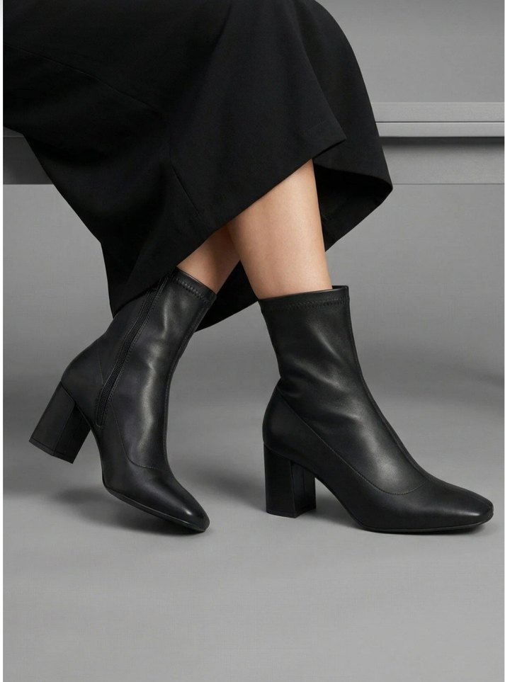 Siyah Deri Kadın Topuklu Bot - Görsel 2
