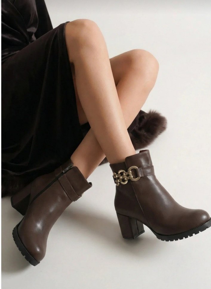 Kahverengi Deri Topuklu Kadın Bot - Görsel 2