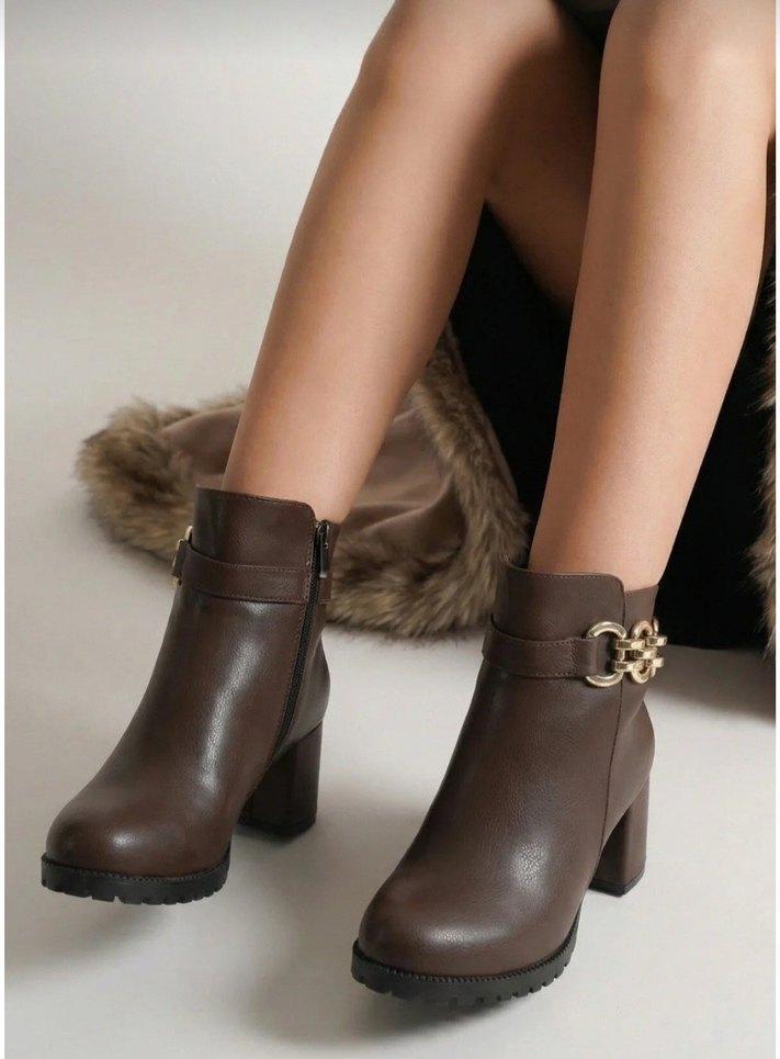 Kahverengi Deri Topuklu Kadın Bot - Görsel 3