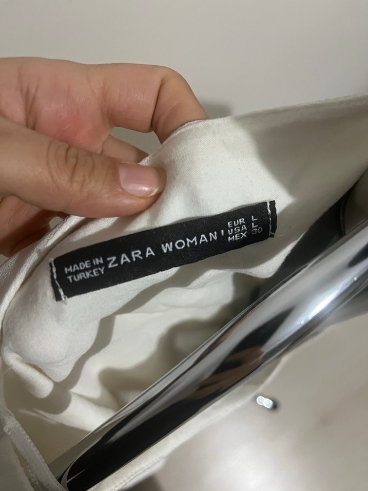 Beyaz Şeffaf V Yakalı Uzun Kollu Kadın Gömlek - Görsel 2