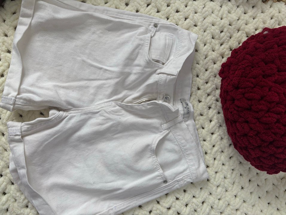 Düğmeli Beyaz Keten Bol Kesim Pantolon - Görsel 2