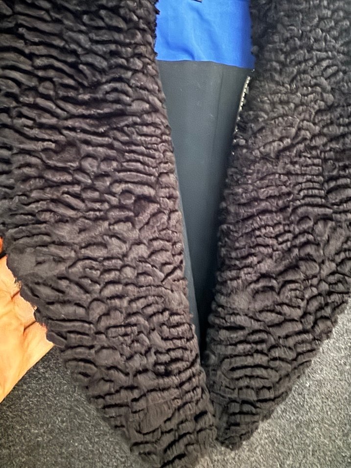 Siyah Yaka Detaylı Koyu Gri Kaban - Görsel 5