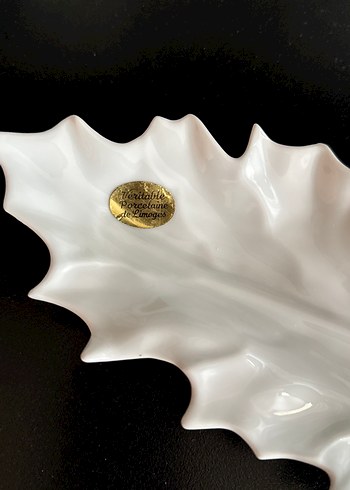 BEYAZ PORSELEN YAPRAK FORMLU KASE - Görsel 2