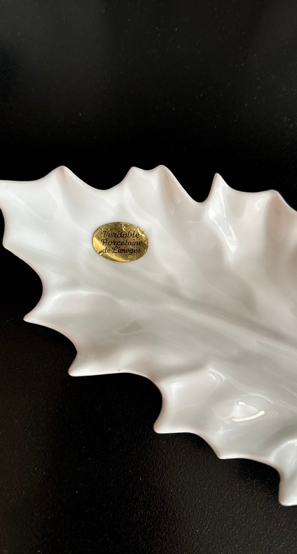 BEYAZ PORSELEN YAPRAK FORMLU KASE - Görsel 2